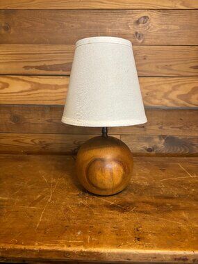Mid Century Oregon Myrtlewood Lamp